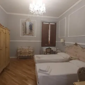 Tra Piazza Duomo E Piazza Signoria Apartment Florence